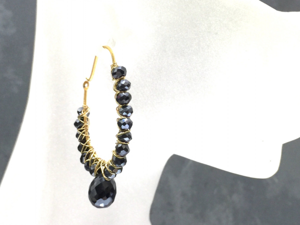 HOOP MYSTIC BLACK SPINEL GOLD LUXE
