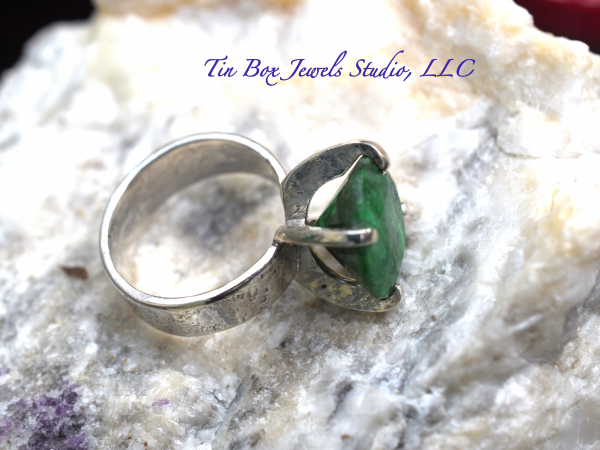 Natural Emerald & Sterling Silver Handcrafted Ring Size 7.75