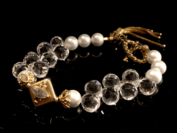 WHITE TOPAZ SHELL PEARLS & QUARTZ CRYSTAL BRACELET