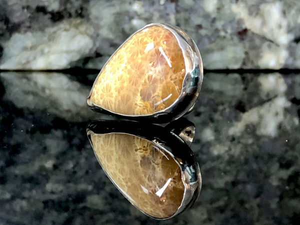 RING SILVERSMITH INDONESIAN FOSSILIZED CORAL & SILVER