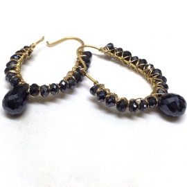 SOLD HOOP MYSTIC BLACK SPINEL GOLD LUXE