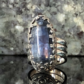 Kyanite Deep Blue Smooth Gallery Crown