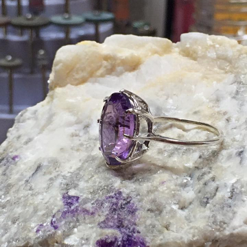 Siberian Amethyst Ring